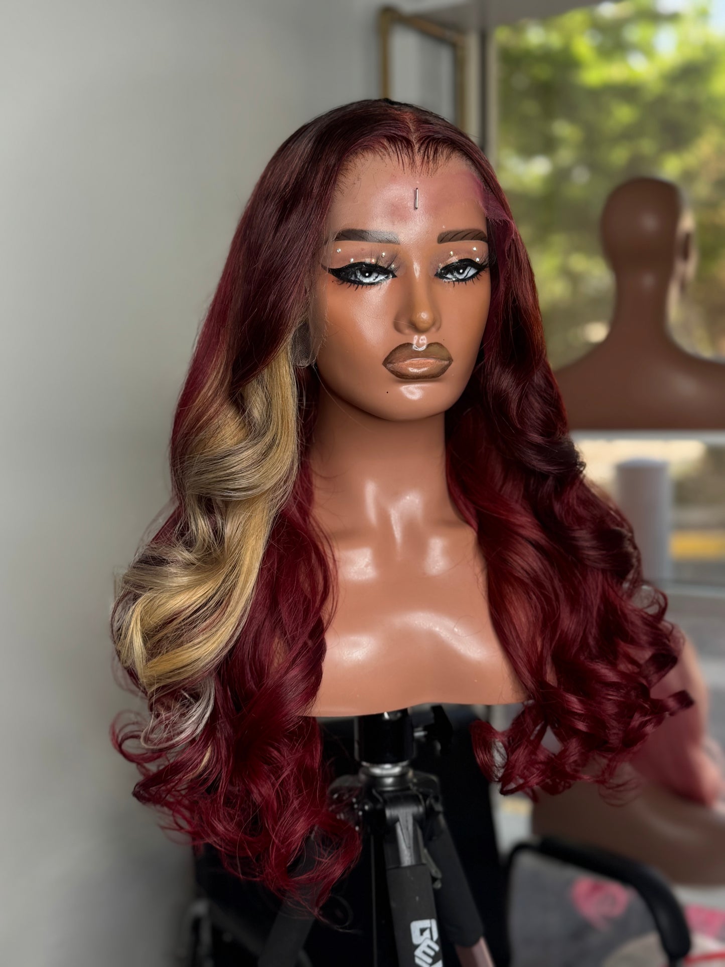 Asia - 24” Burgundy Hd Lace Frontal a unit