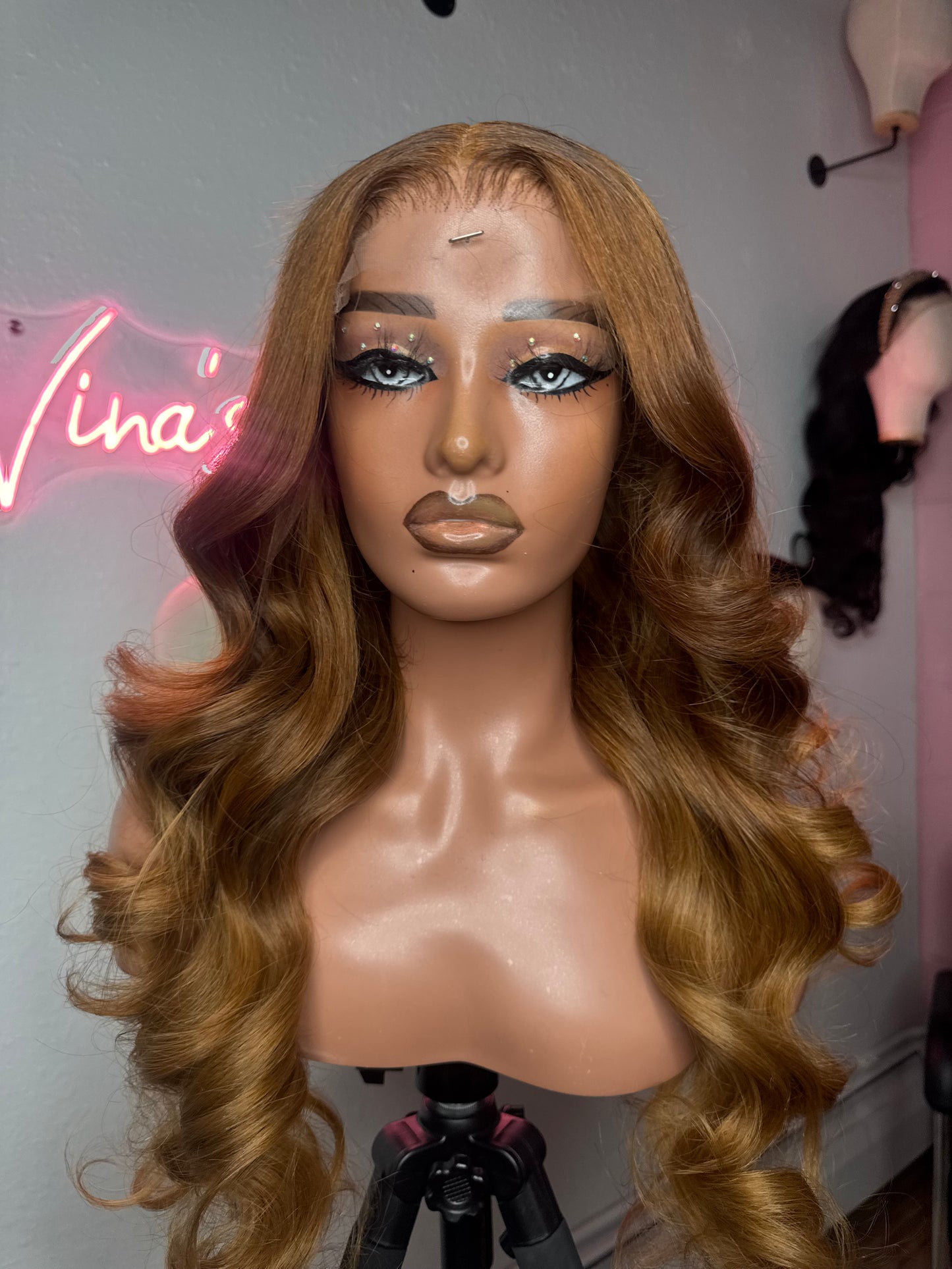 Jana - 24" honey brown glueless closure unit
