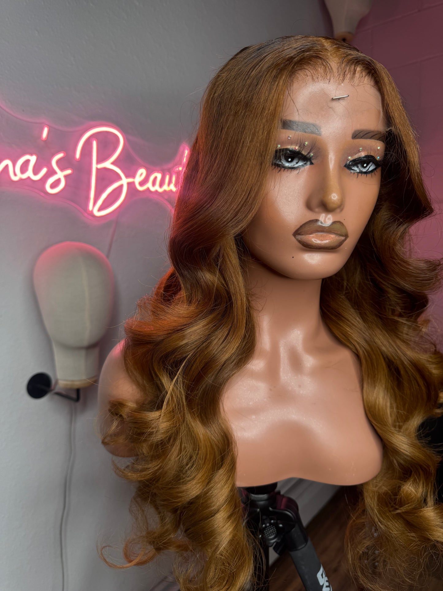 Jana - 24" honey brown glueless closure unit